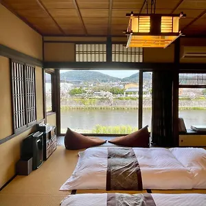 鴨川が一望できる京町家一棟貸しの宿　ケイズヴィラ 別荘 京都市